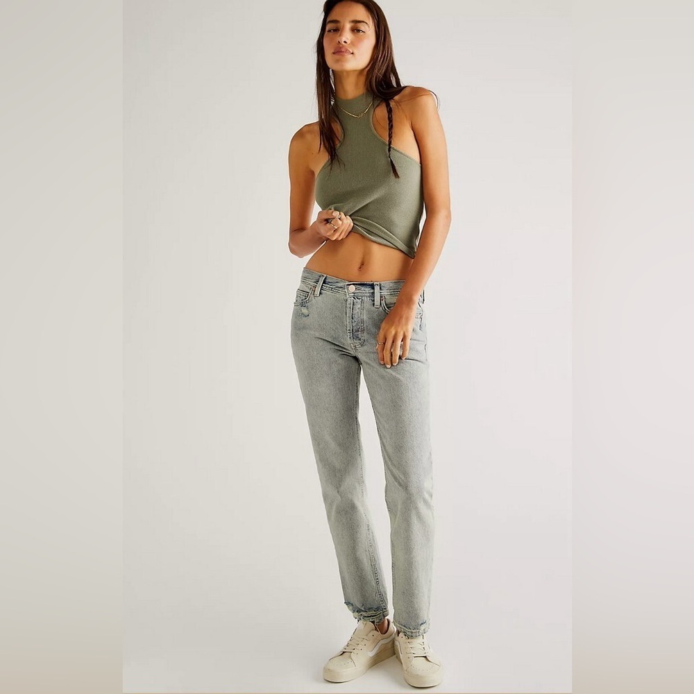 NWOT Free People Unknown Legend Mid Rise‎ Button Fly Boyfriend Jeans Blue 27